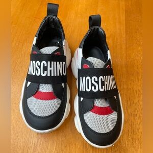 Moschino Made in Italy Fashion sneakers teddy bear sole kids trainers size 24